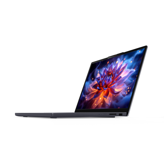 Laptop Lenovo IdeaPad Slim 3 15 83UR004VPB